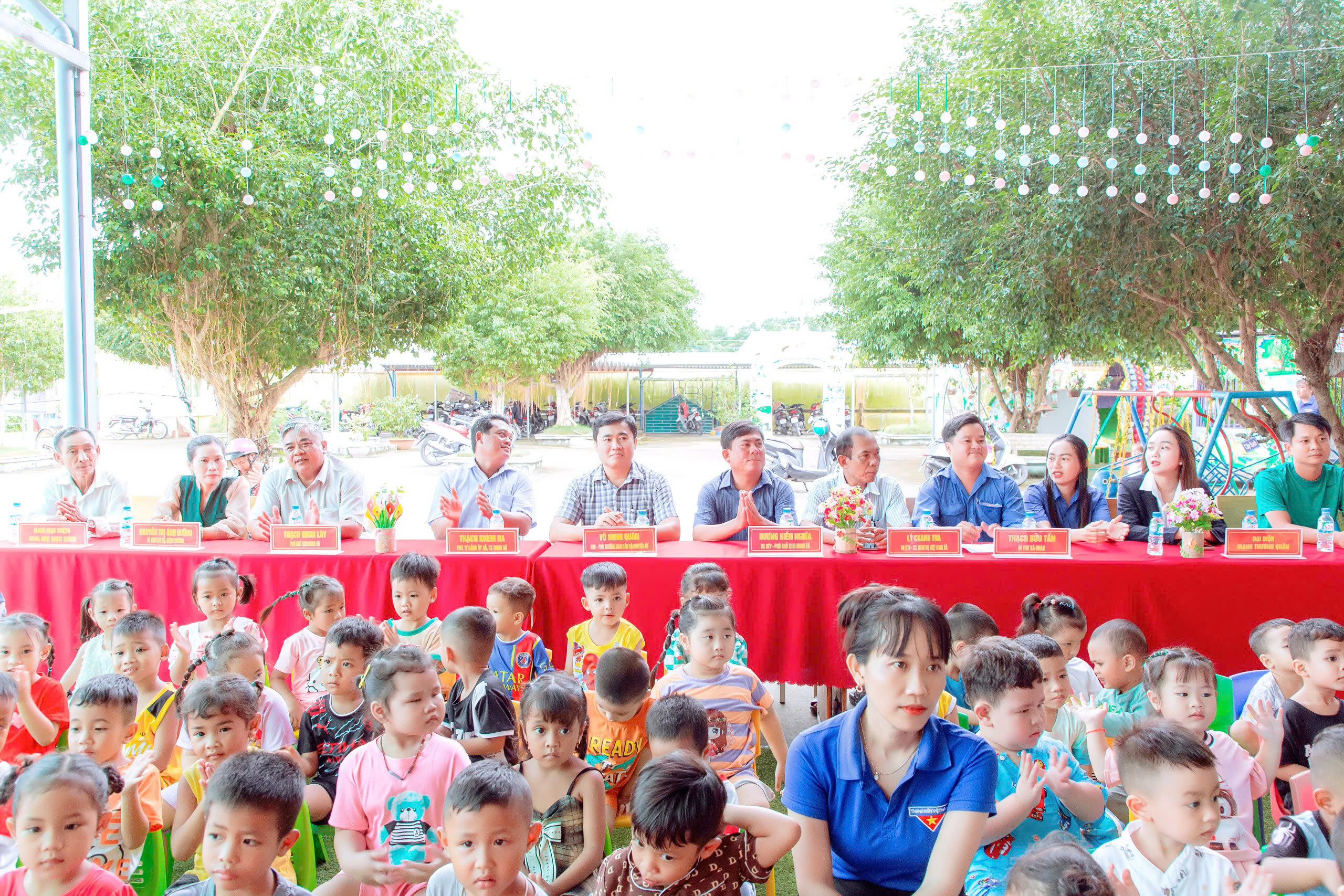 Trường Mầm non Phú Mỹ tổ chức vui tết trung thu 2024